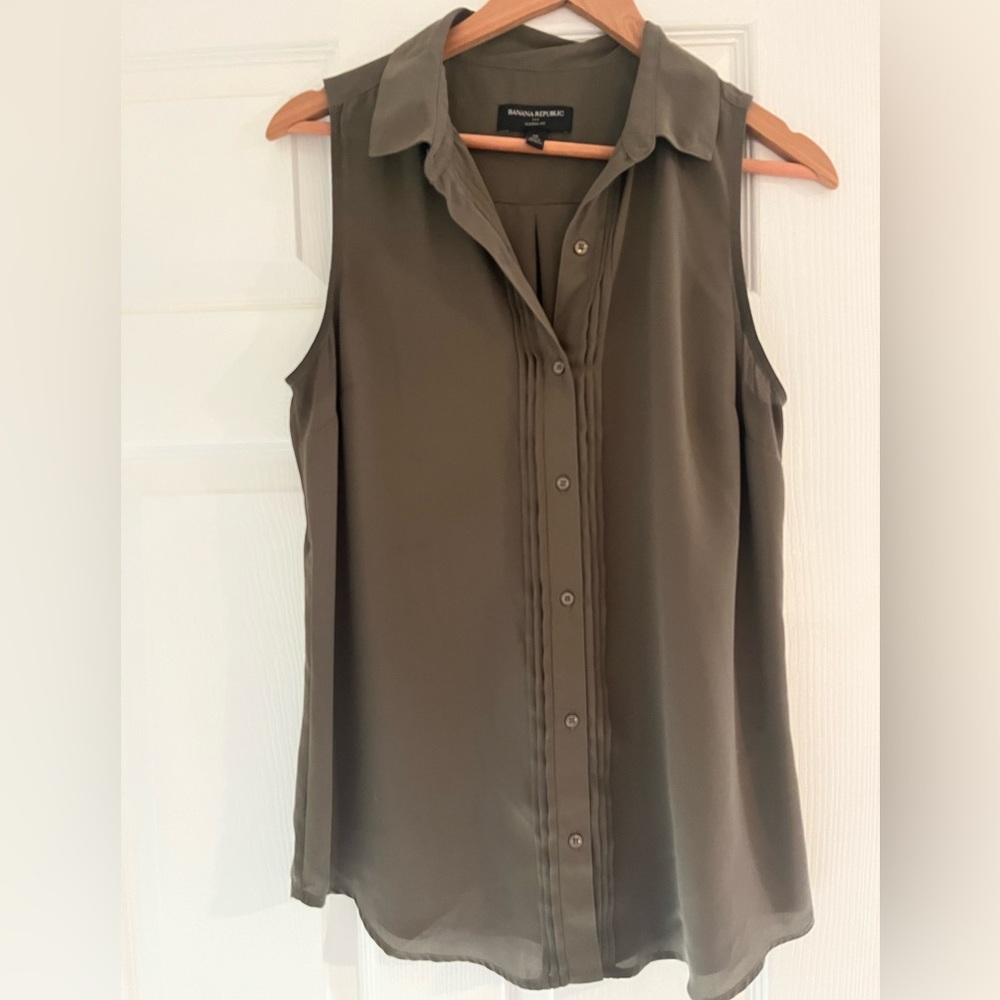 Banana republic medium tank